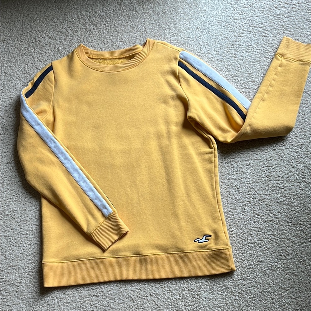 Hollister Yellow and Blue Crewneck Sweater